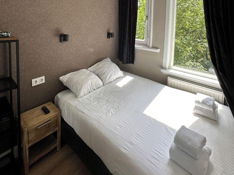 Vondel Garden Hotel - Oda