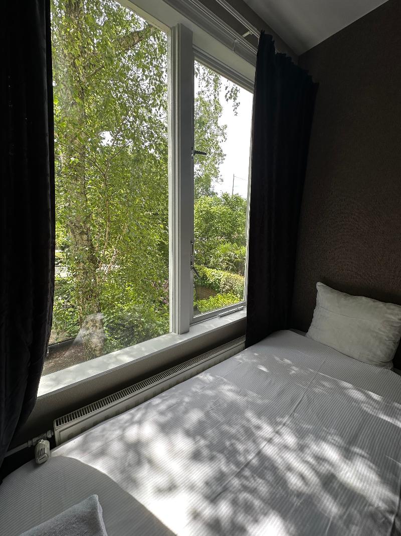 Vondel Garden Hotel - Oda