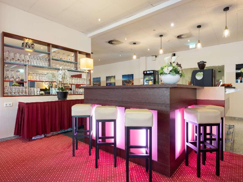 Premier Inn Berlin City Süd - Bar