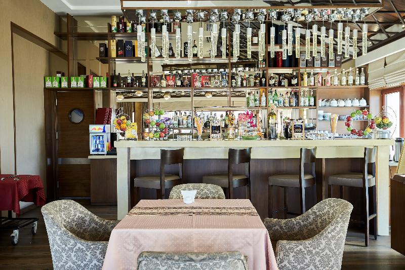 Boulevard Side Hotel - Bar