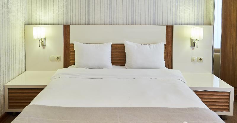 Boulevard Side Hotel - Oda