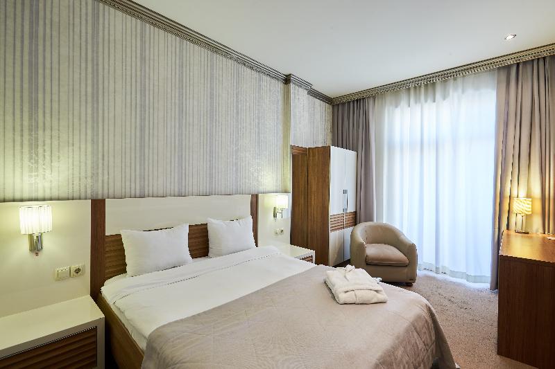 Boulevard Side Hotel - Oda