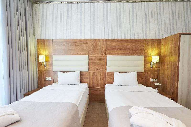 Boulevard Side Hotel - Oda