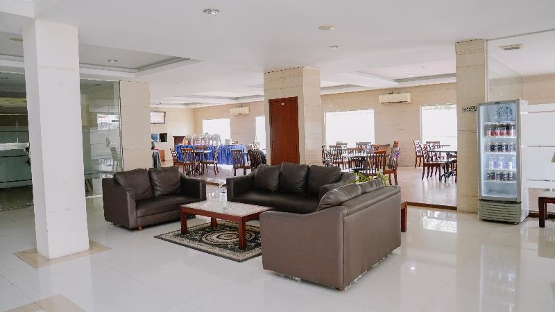 Sulthan Hotel Medan Powered By Archipelago - Lobi