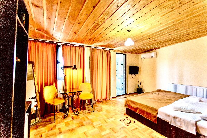 Hotel History - Oda