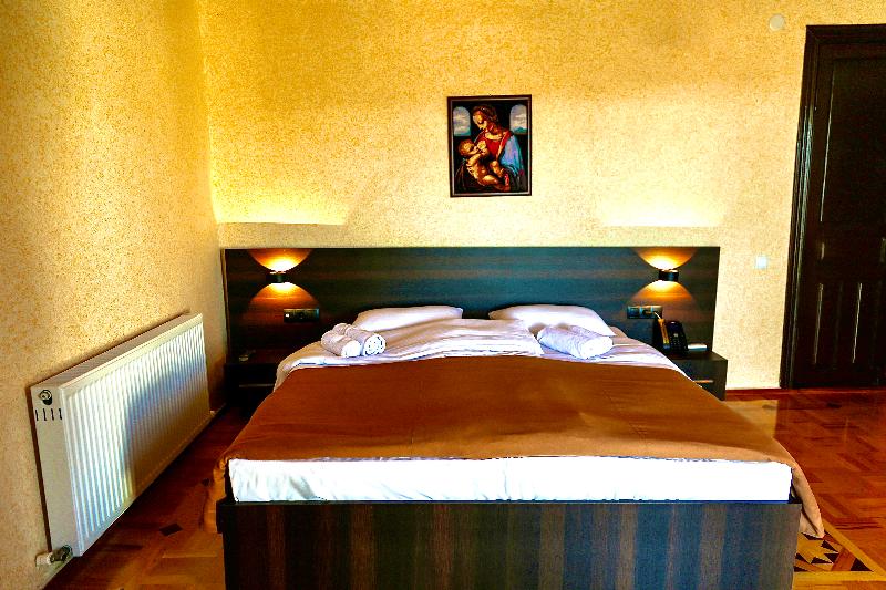 Hotel History - Oda