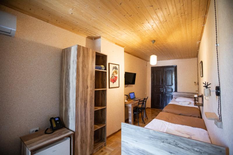 Hotel History - Oda