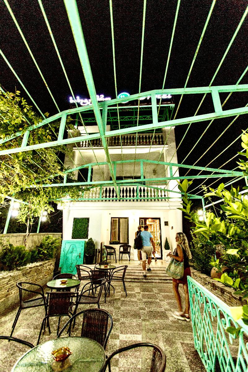 Hotel History - Teras