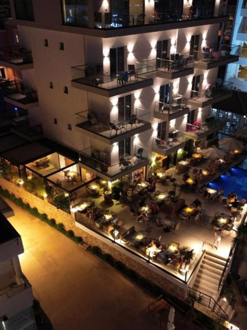 Avenue Hotel - Genel