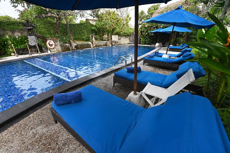 Puri Dewa Bharata & Villas - Havuz