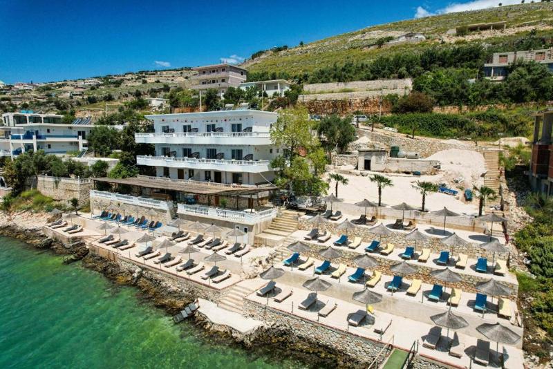 Villa Juna Beach - Genel