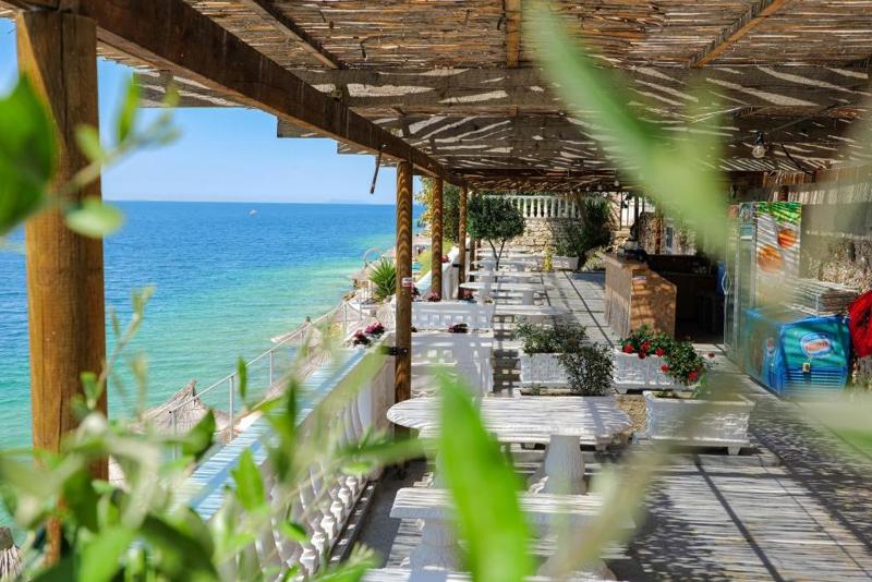 Villa Juna Beach - Restoran
