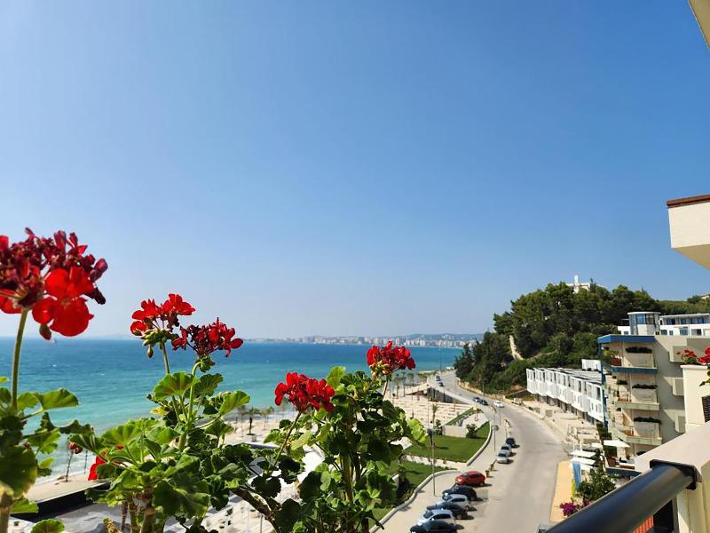 Hotel Gold - Genel