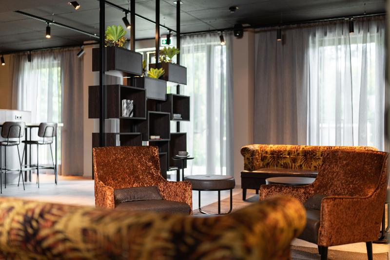 Freshsuites & Bar - Lobi