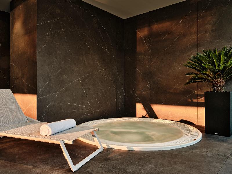 Crowne Plaza Sofia - Havuz