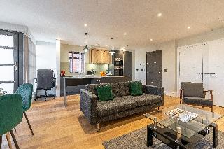 Celador Apartments - Bond house fotoÄŸrafÄ±