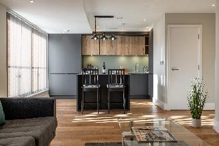Celador Apartments - Bond house fotoÄŸrafÄ±