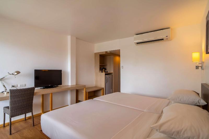 Best Western Phuket Ocean Resort - Oda