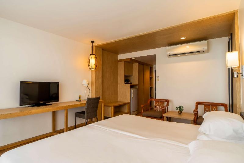 Best Western Phuket Ocean Resort - Oda