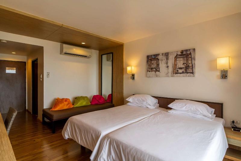 Best Western Phuket Ocean Resort - Oda