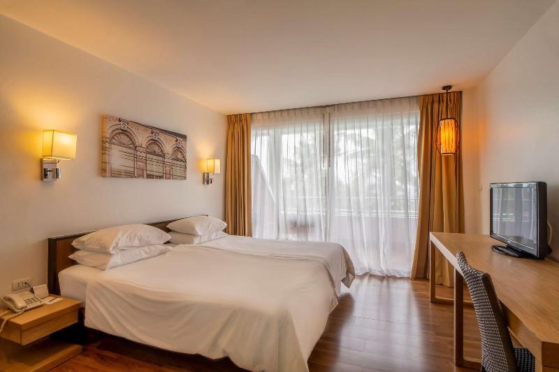 Best Western Phuket Ocean Resort - Oda