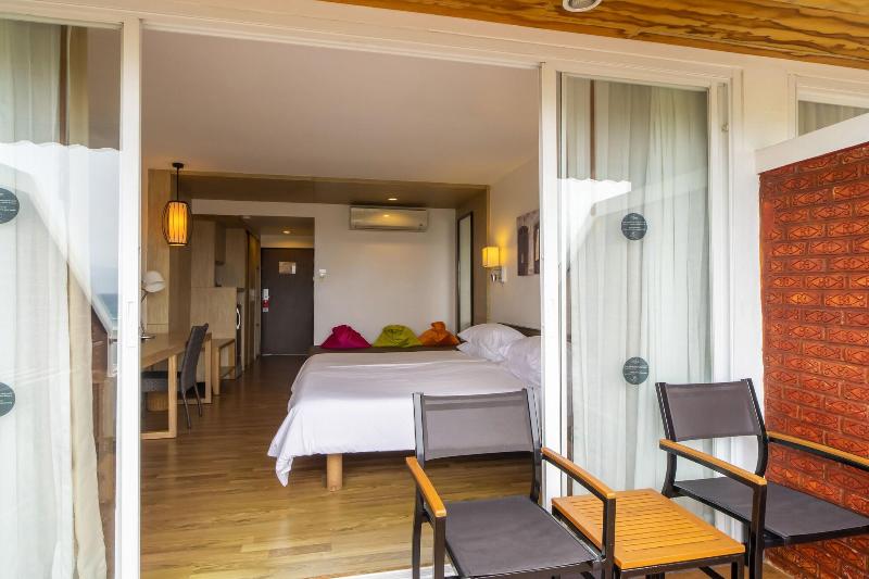 Best Western Phuket Ocean Resort - Oda