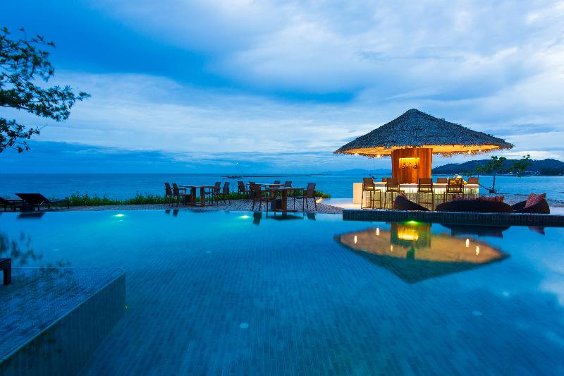 Rocky's Boutique Resort- a Veranda - Bar