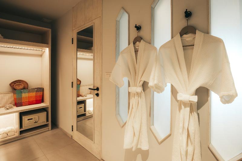 Rocky's Boutique Resort- a Veranda - Oda