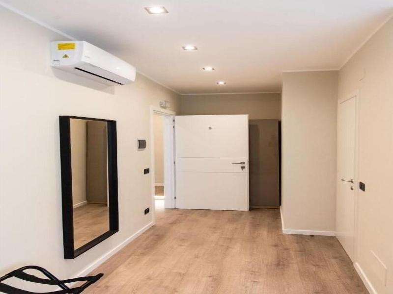 Xxiv Domus Luxury Suites - Lobi