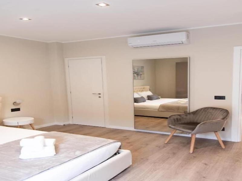 Xxiv Domus Luxury Suites - Oda