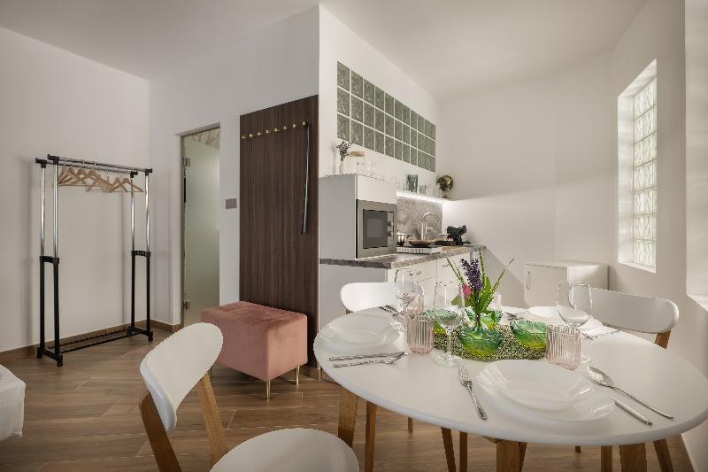 Kaiserstein Palace Apartments - Oda