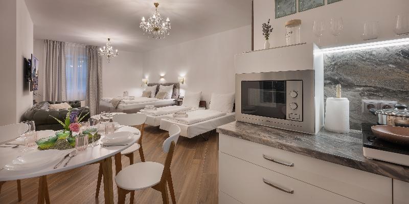 Kaiserstein Palace Apartments - Oda