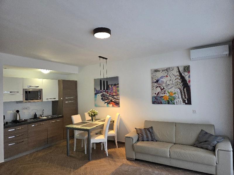 SWU Carrara Apartments - Oda