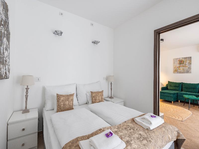 SWU Carrara Apartments - Oda