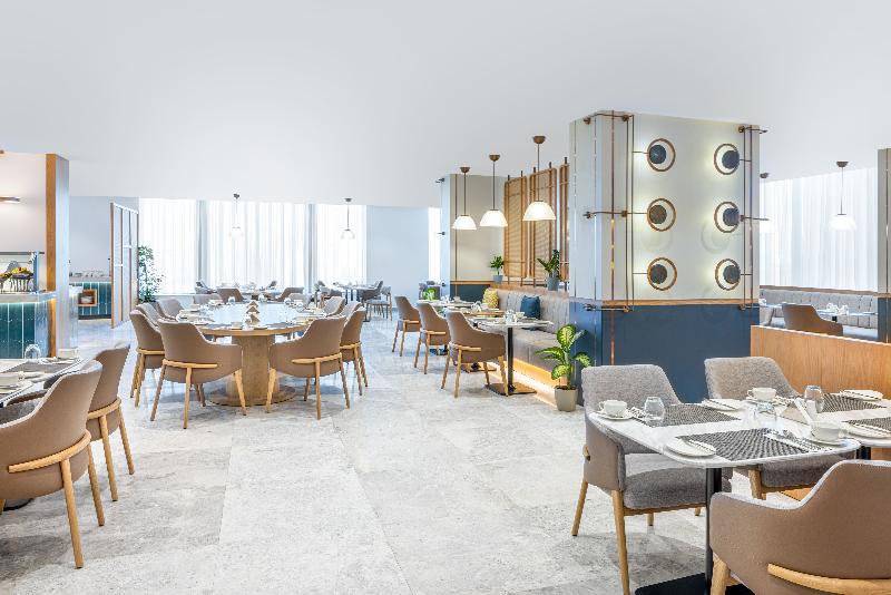 Four Points By Sheraton Jeddah King Fahd Road - Restoran