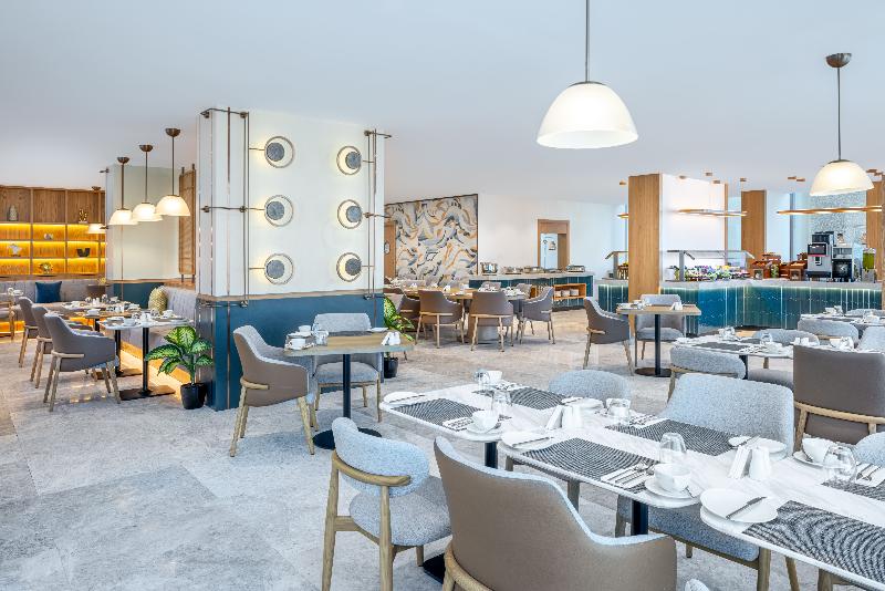Four Points By Sheraton Jeddah King Fahd Road - Restoran