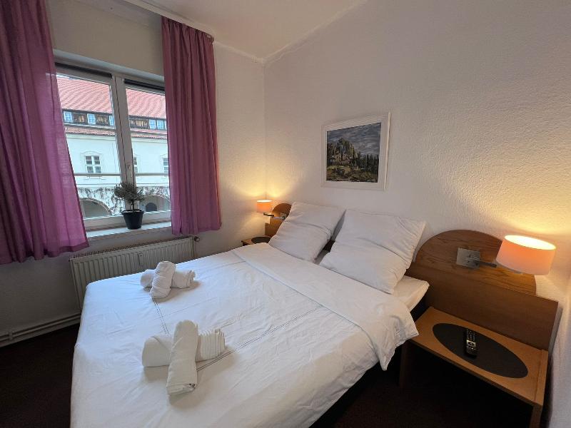 Gardelegen Hotel - Oda