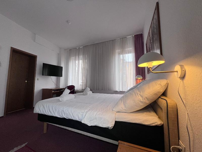 Gardelegen Hotel - Oda