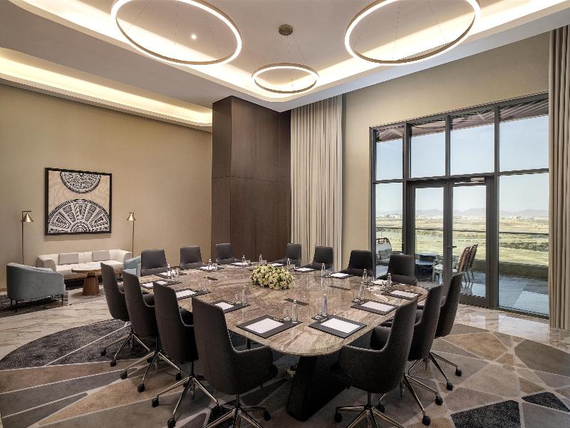 Doubletree By Hilton Madinah Gate - Toplantı