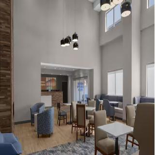 Hampton Inn Suites Hilton Long Island Farmingdale fotoÄŸrafÄ±