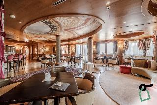 Hotiday Room Collection - Campiglio Pradalago fotoÄŸrafÄ±