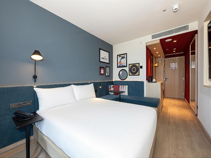 Hampton By Hilton Batumi Center - Oda