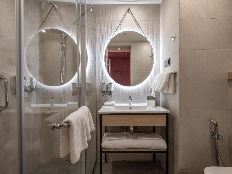 Hampton By Hilton Batumi Center - Oda