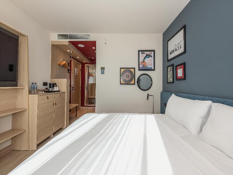 Hampton By Hilton Batumi Center - Oda