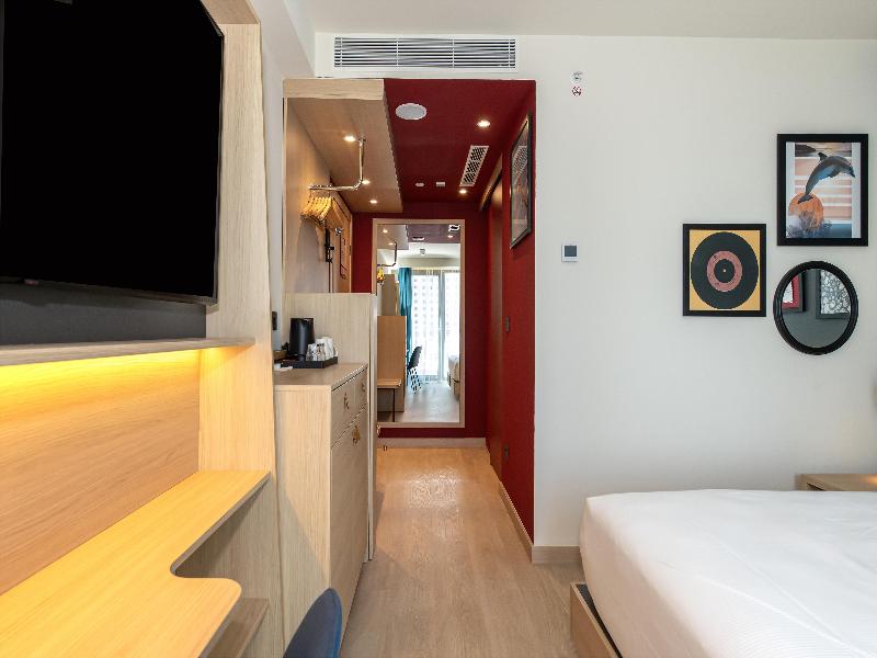Hampton By Hilton Batumi Center - Oda