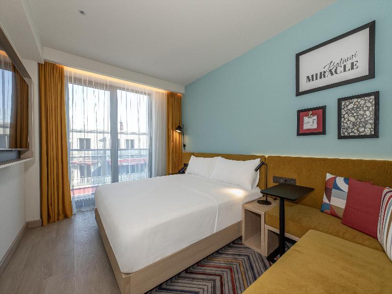 Hampton By Hilton Batumi Center - Oda