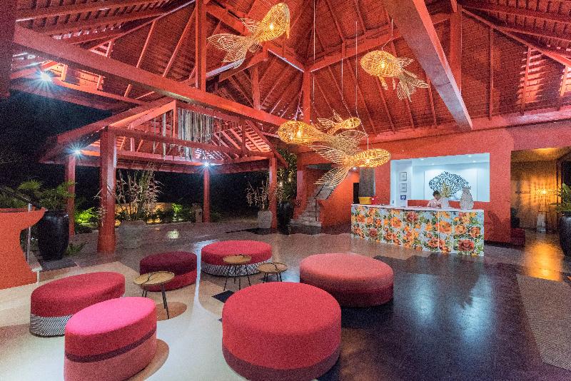 The Sunset Beach Resort & Spa Taling Ngam - Lobi