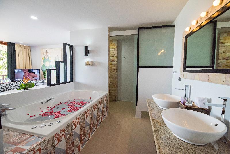 The Sunset Beach Resort & Spa Taling Ngam - Oda