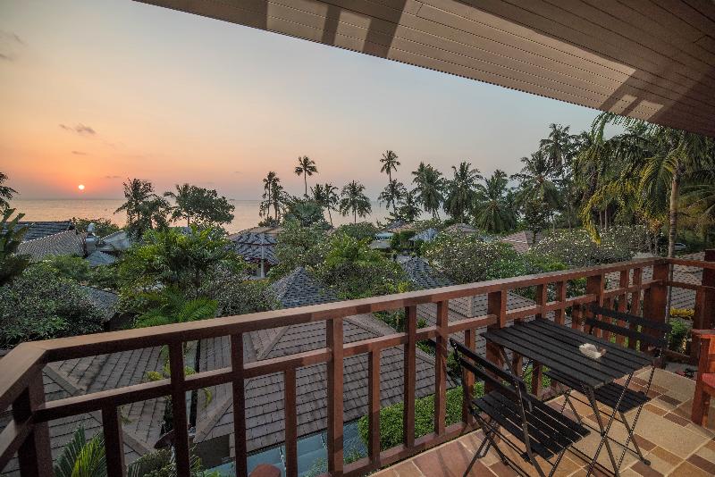 The Sunset Beach Resort & Spa Taling Ngam - Oda