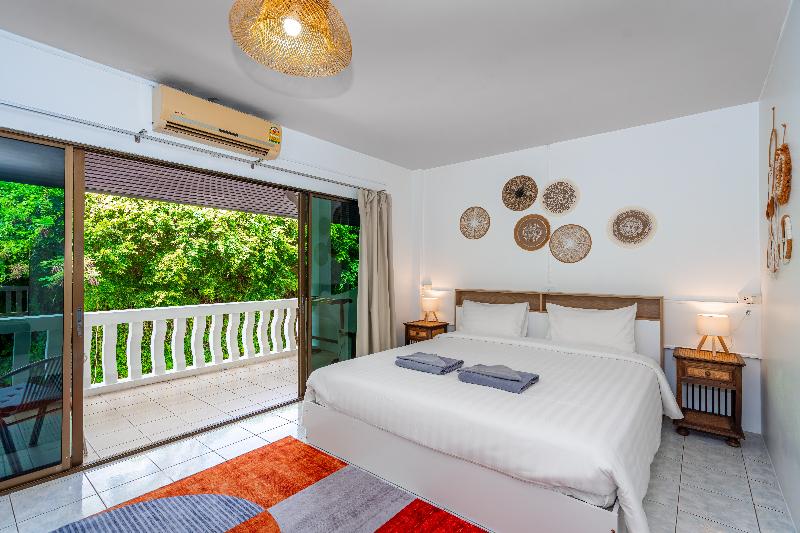 Kata Hill Sea View Hotel - Oda